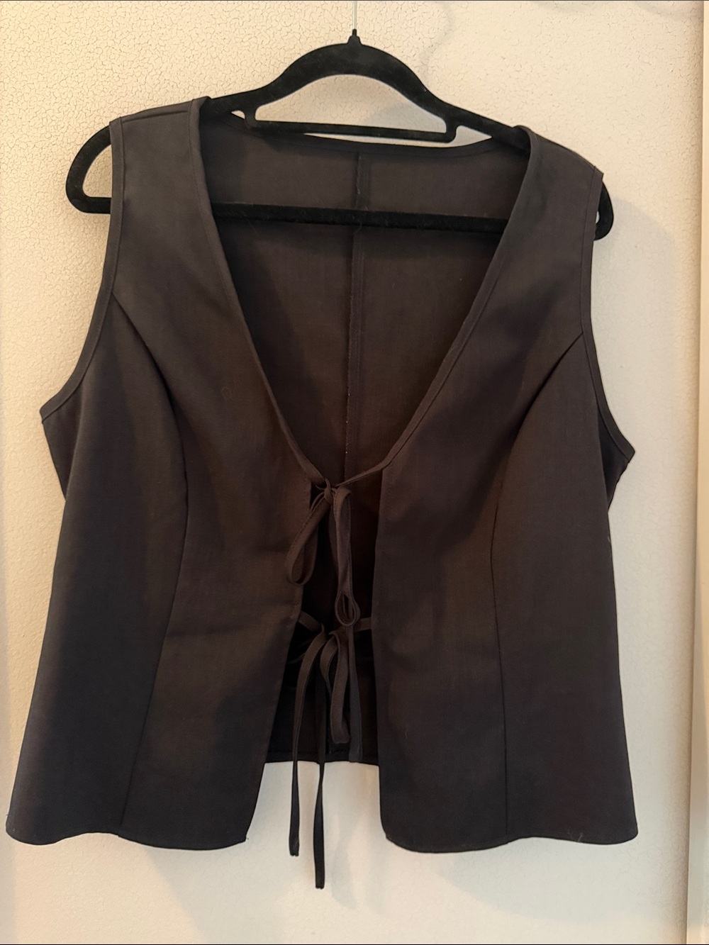 SHEIN black Tie-Front Sleeveless Tank Top